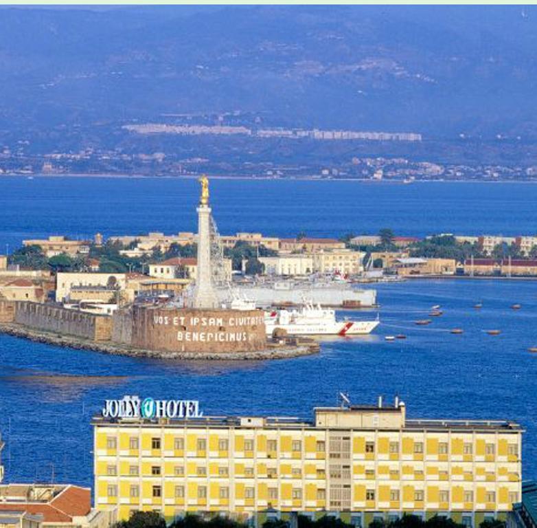 Hotel Dello Stretto Мессина Экстерьер фото