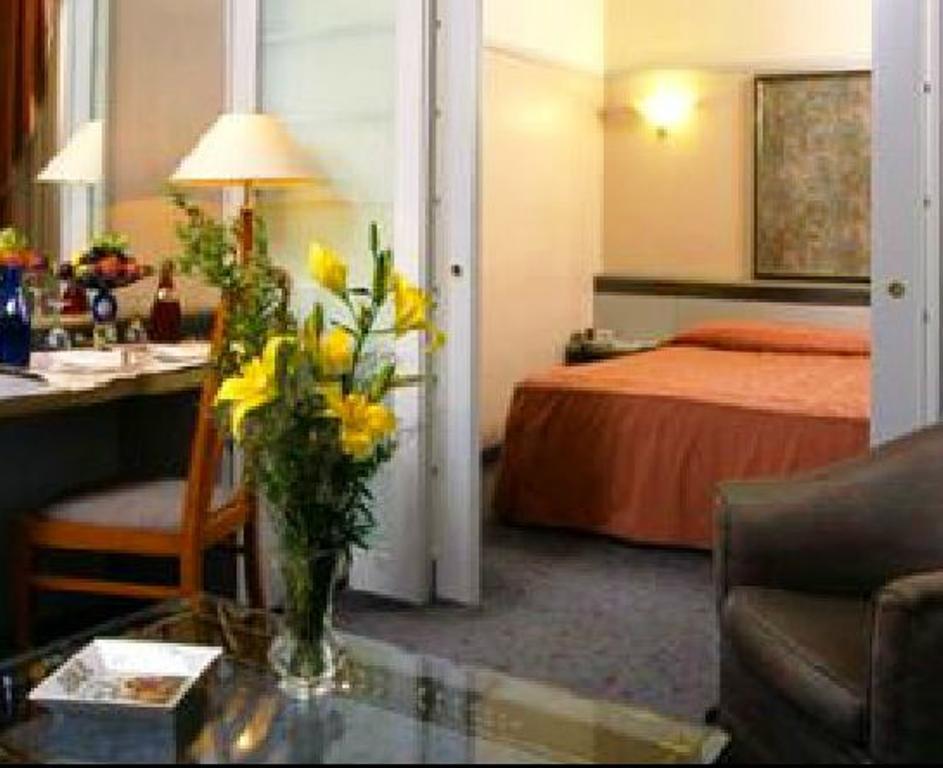 Hotel Dello Stretto Мессина Экстерьер фото